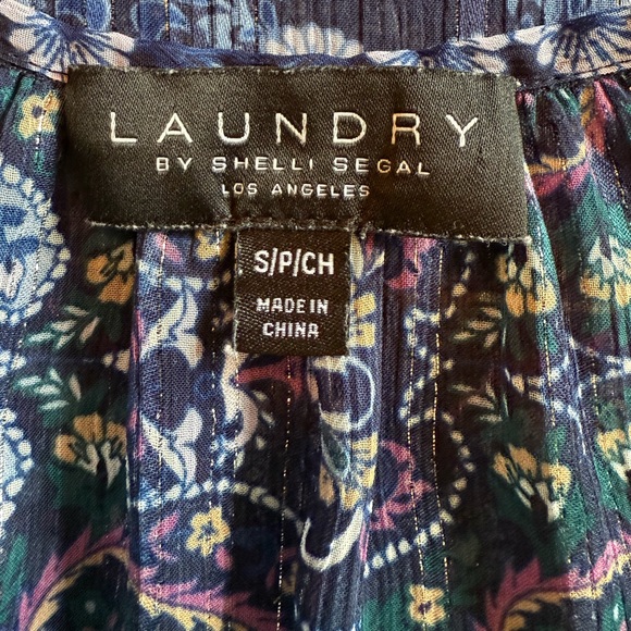 Laundry Blue Floral/Paisley Intricate Print Top with Metallic Silver Threads - Picture 3 of 16